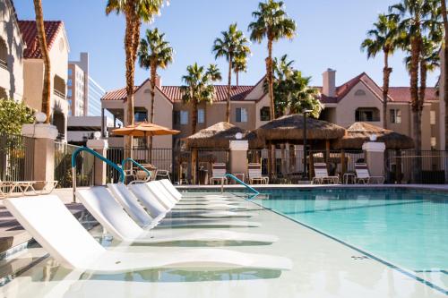 Holiday Inn Club Vacations Las Vegas - Desert Club Resort image 34