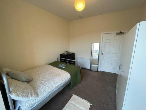 Spacious and central three double bedroom flat.