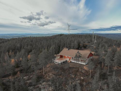 . Toppstuga med storslagen utsikt och vacker natur!