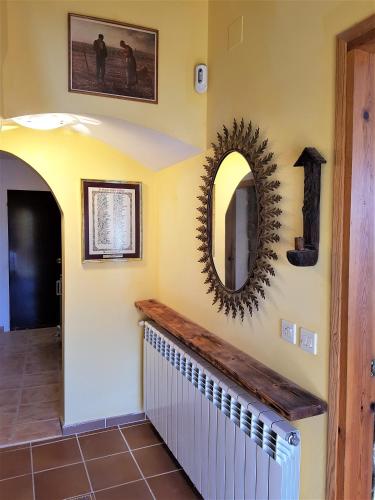 Vestabils, 150m² 3 guļamistaba, 2 privāta vannas istaba Māja Guaso
 (Comfortable house in the Pyrenees with views) in Guaso