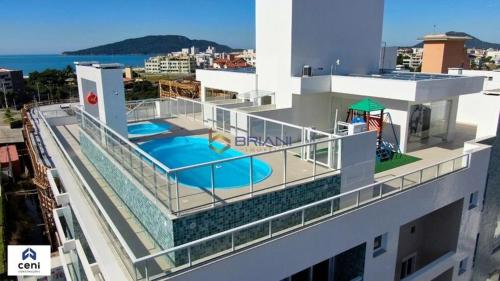 Apartamento de Alto Padrao a 200 metros na Praia dos Ingleses em Florianopolis