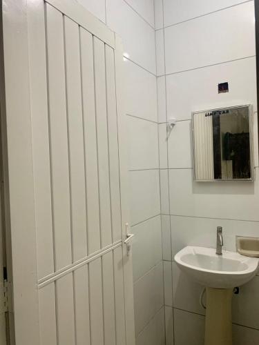 Suite inteira Studio Bauru CPO ,centrinho, funcraf ,USP, FACOP ,parque Vitoria Regia