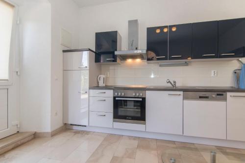 Apartments Luce i Jure - image 5