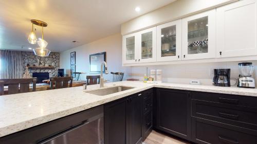 Bridges #209 Condo in Mammoth Hegy