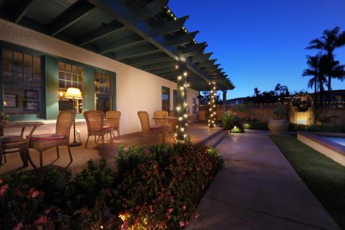 Létesítmények, 1906 Lodge in Coronado (Kalifornia)