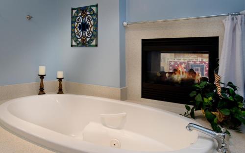 Pezsgőfürdő, 1906 Lodge in Coronado (Kalifornia)