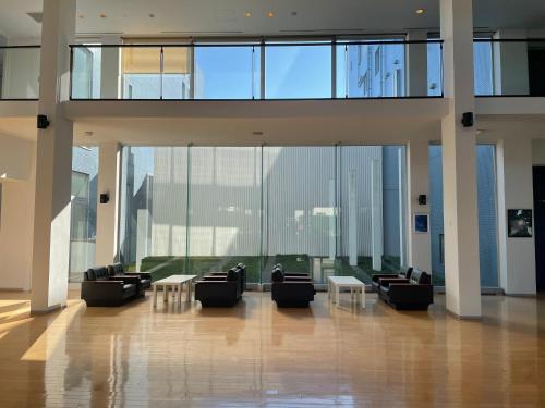 로비, 湘南リリーフ in 요코스카