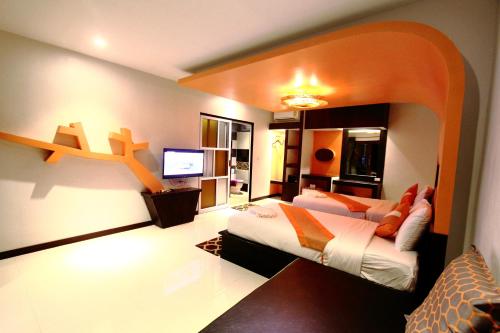 AC 2 Resort Room Type - Superior Double or Twin Room with Terrace