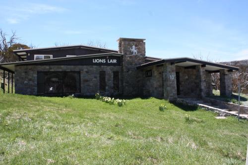 The Lions Lair Lodge in Smiggin Holes