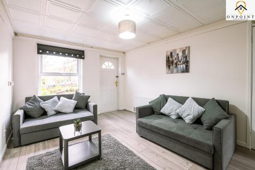 ✰Convenient 2 Bedroom Apt Close To Centre - Parking✰ gîte à louer Mint Hotel Leeds