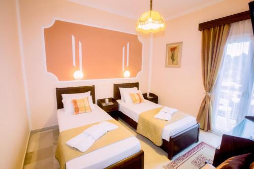Sirena Beach - image 13
