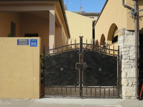 Mimoza Old Town Pula Apartments - image 12