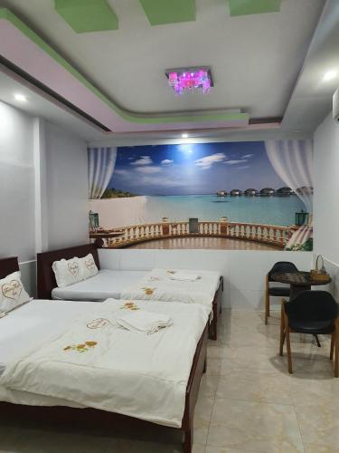 2 queen beds