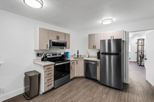 . Beautiful Ski-in Ski-out Condo Located On The Eagle Point Resort! condo
