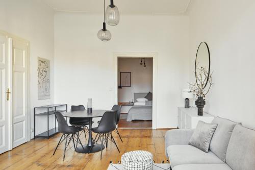 Contemporary Apartment on Old Town Square by Prague Days