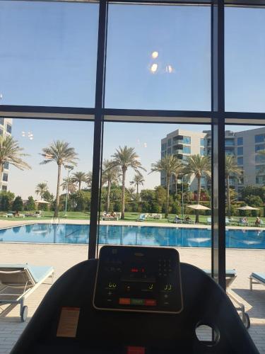 Cozy 1-bedroom apartment in Dubai South with Pool, Dubaj (fotografie 9)