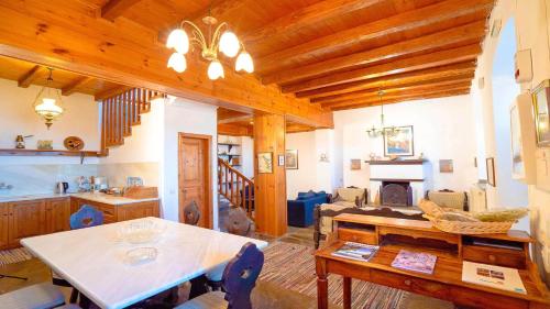 Chrissi Nefeli - image 14