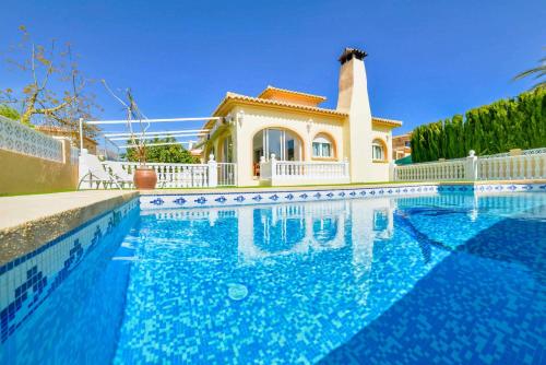 Swimming pool, Villa Alaska - PlusHolidays in Calpe