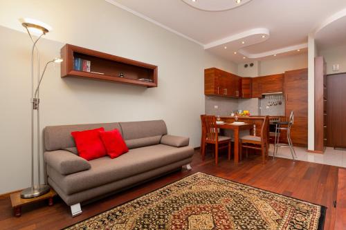 . Apartments Chełmońskiego Warsaw Ursus by Noclegi Renters