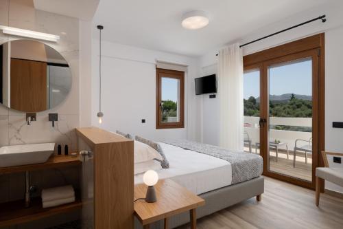 De Light Boutique Villas I II & III - close to Rethymno, by ThinkVilla in Nikiforos Fokas