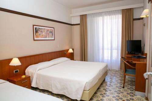 1 double bed