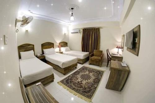 Al Farooq Hotel