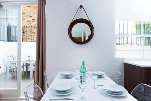 Beautiful 2BR flat with free parking in West London, Londýn (fotografie 10)