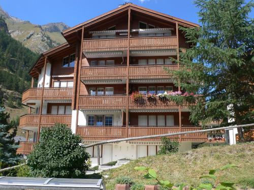 Apartment Les Violettes-2 by Interhome, Zermatt (fotografie 6)