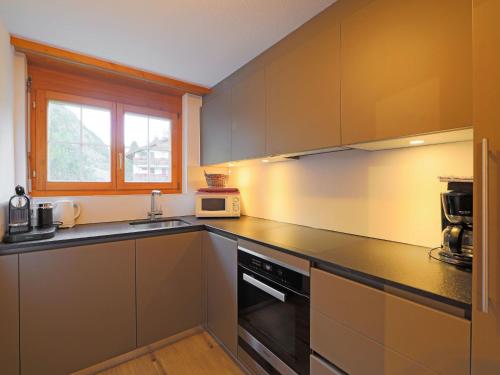 Apartment Les Violettes-2 by Interhome, Zermatt (fotografie 10)