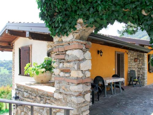 Apartment La Tartufaia-1 by Interhome