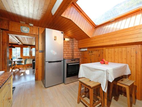 Apartment Lauberhaus by Interhome, Zermatt (photo 8)