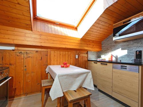 Apartment Lauberhaus by Interhome, Zermatt (photo 10)