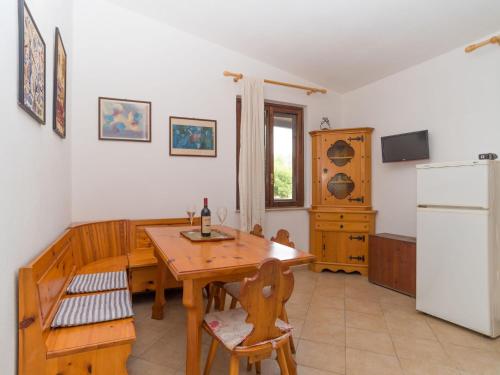  Holiday Home Valle degli Oleandri - REI185 by Interhome in Monte Nai