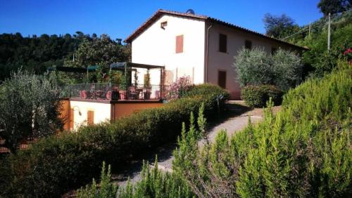 Apartment with 2 bedrooms in Mencarini with shared pool furnished garden and WiFi 40 km from the beach - main image