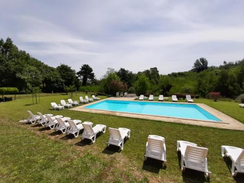 Apartment with 2 bedrooms in Mencarini with shared pool furnished garden and WiFi 40 km from the beach - image 5
