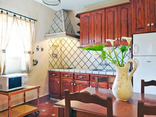  Holiday Home Los Nardos in Montijos