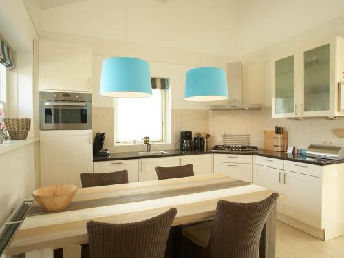 Villa Krekt Oer 't Wetter by Interhome in ไอทเวลลิงเกร์กา