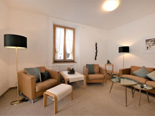  Apartment Chesa Corvatsch by Interhome, Unterkunft in Pontresina