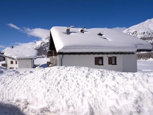 Apartment Chesa Linaria by Interhome in Silvaplana