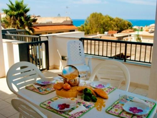  Apartment Cava Larica by Interhome, Pension in Cava dʼAliga