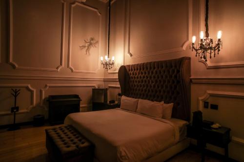 1 queen bed