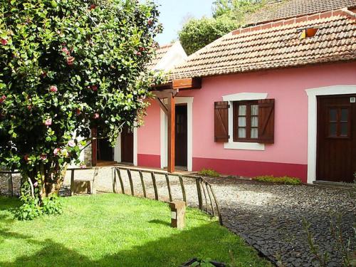 Holiday Home Casa Rosa gîte à louer Vale de Paraíso