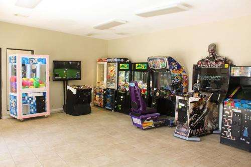 Gulf Front Condo with Private Beach Access & Free Beach Service