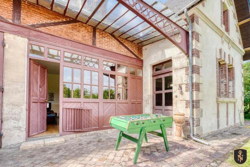 Large character house near Caen