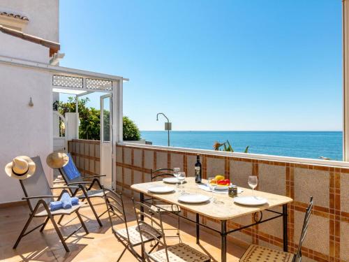 Apartment Avenida del Pirata by Interhome - Estepona