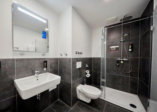 Double Room Large image 8