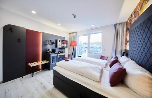 SMARTY Cologne Dom Hotel - Boardinghouse - KONTAKTLOSER SELF CHECK-IN, Кёльн (фото 8)