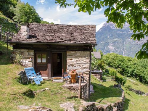 Holiday Home Rustico Fey by Interhome in Malvaglia, Schweiz