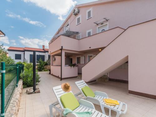  Apartment Fenix-4 in Klimno