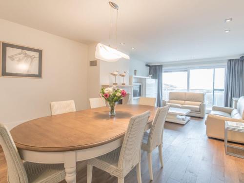 Apartment Queen Mary 503 with terrace by Interhome